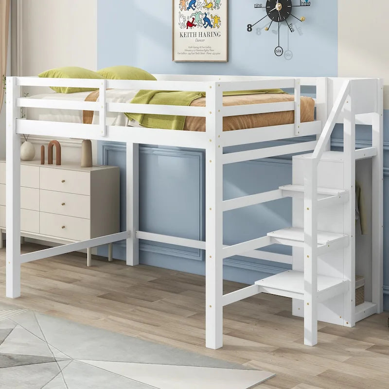 Hochbett in voller Größe mit integriertem Kleiderschrank und Treppe