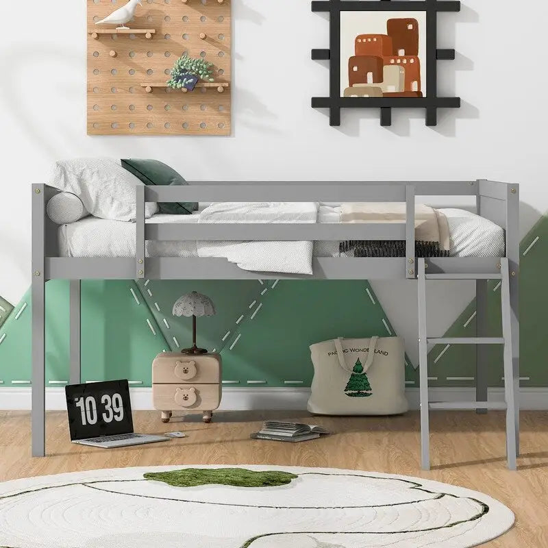 Letto a soppalco basso in legno matrimoniale con scala