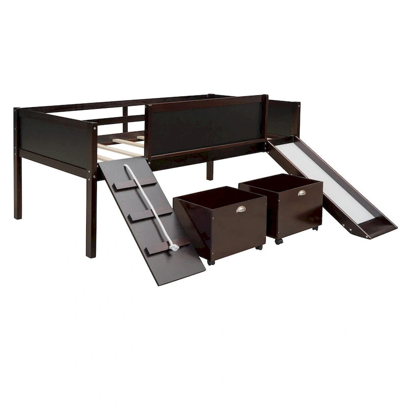 Hochbett in Einzelbettgröße mit drei Tafeln, zwei Aufbewahrungsboxen und Rutsche, perfekt zum Spielen im Kinderzimmer